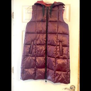 Bernardo Burgundy Vest size small